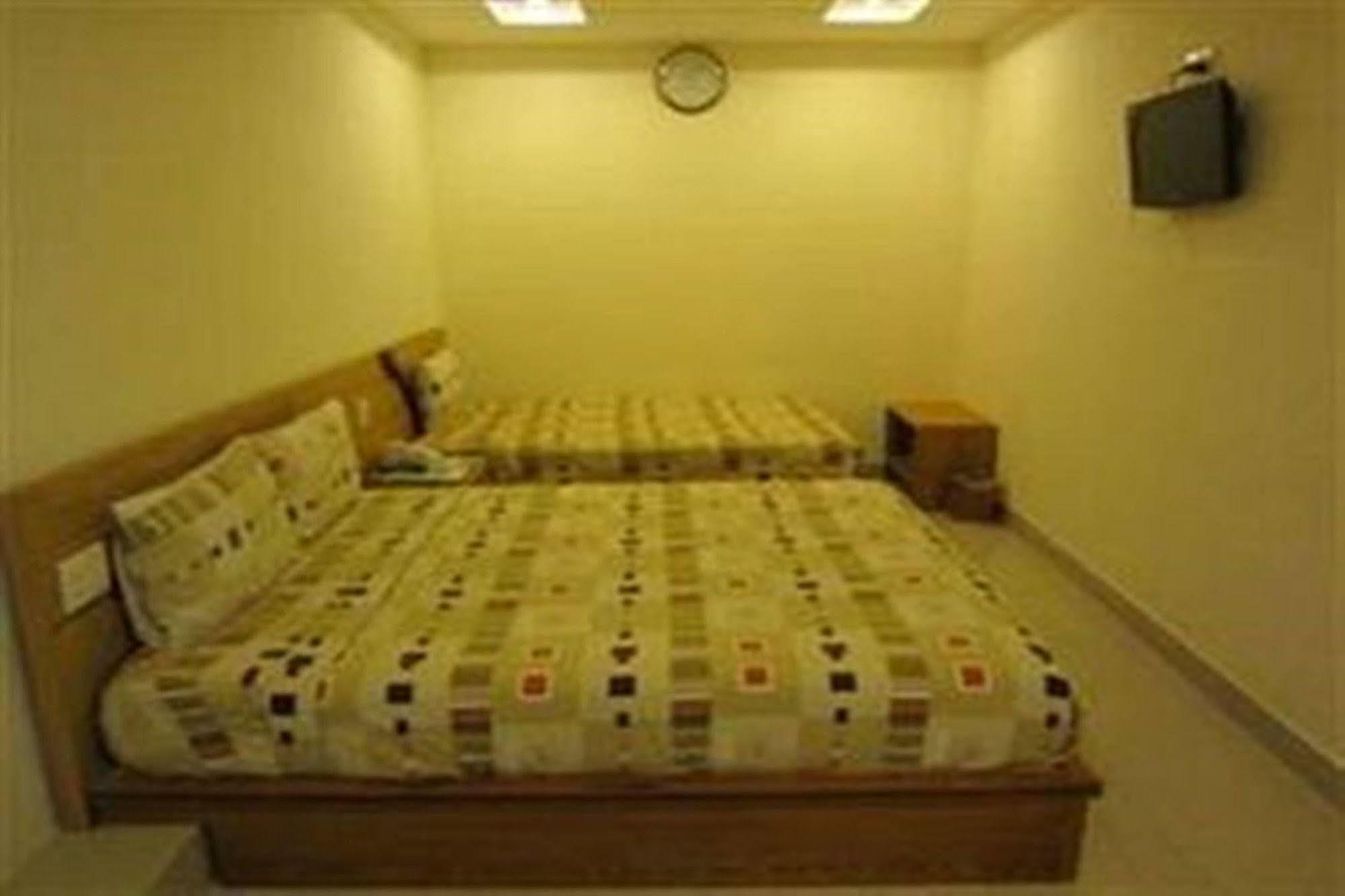 Song Anh Hotel 1 Ho Chi Minh City Exterior photo