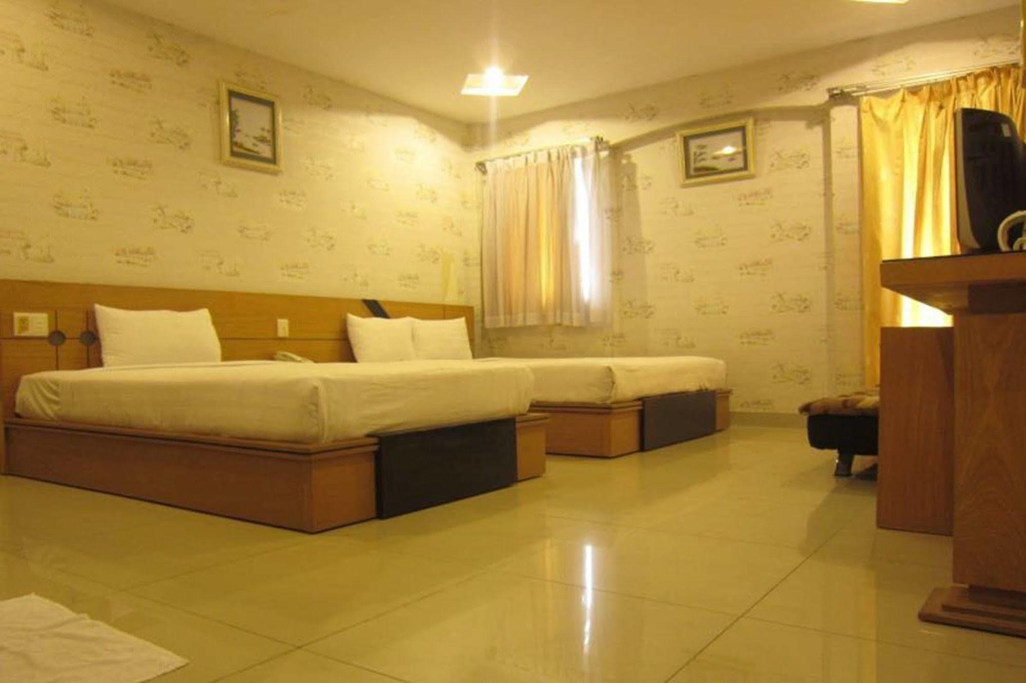 Song Anh Hotel 1 Ho Chi Minh City Exterior photo