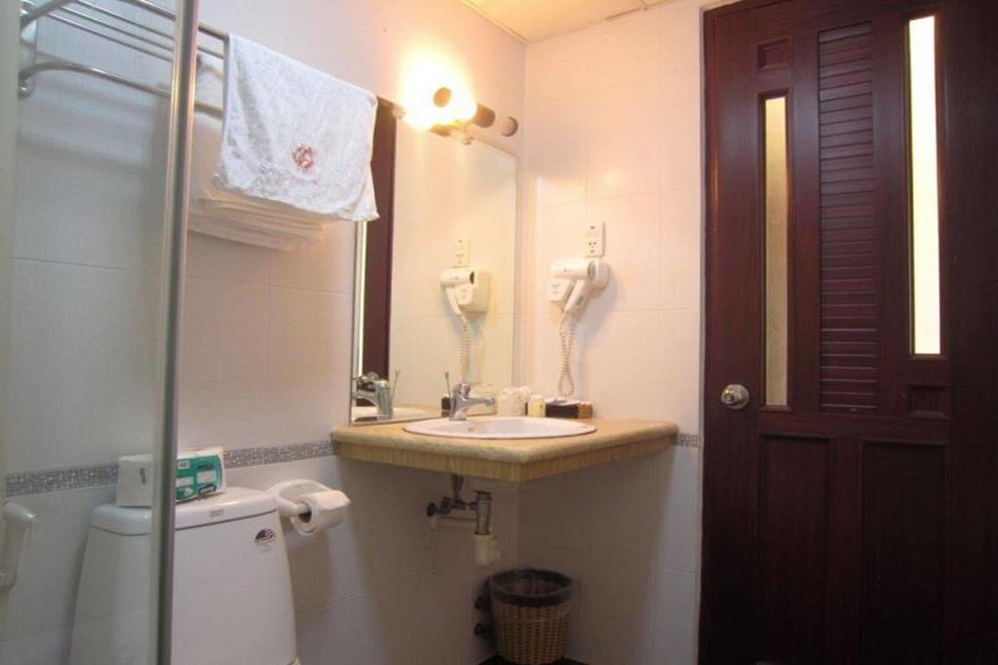 Song Anh Hotel 1 Ho Chi Minh City Exterior photo