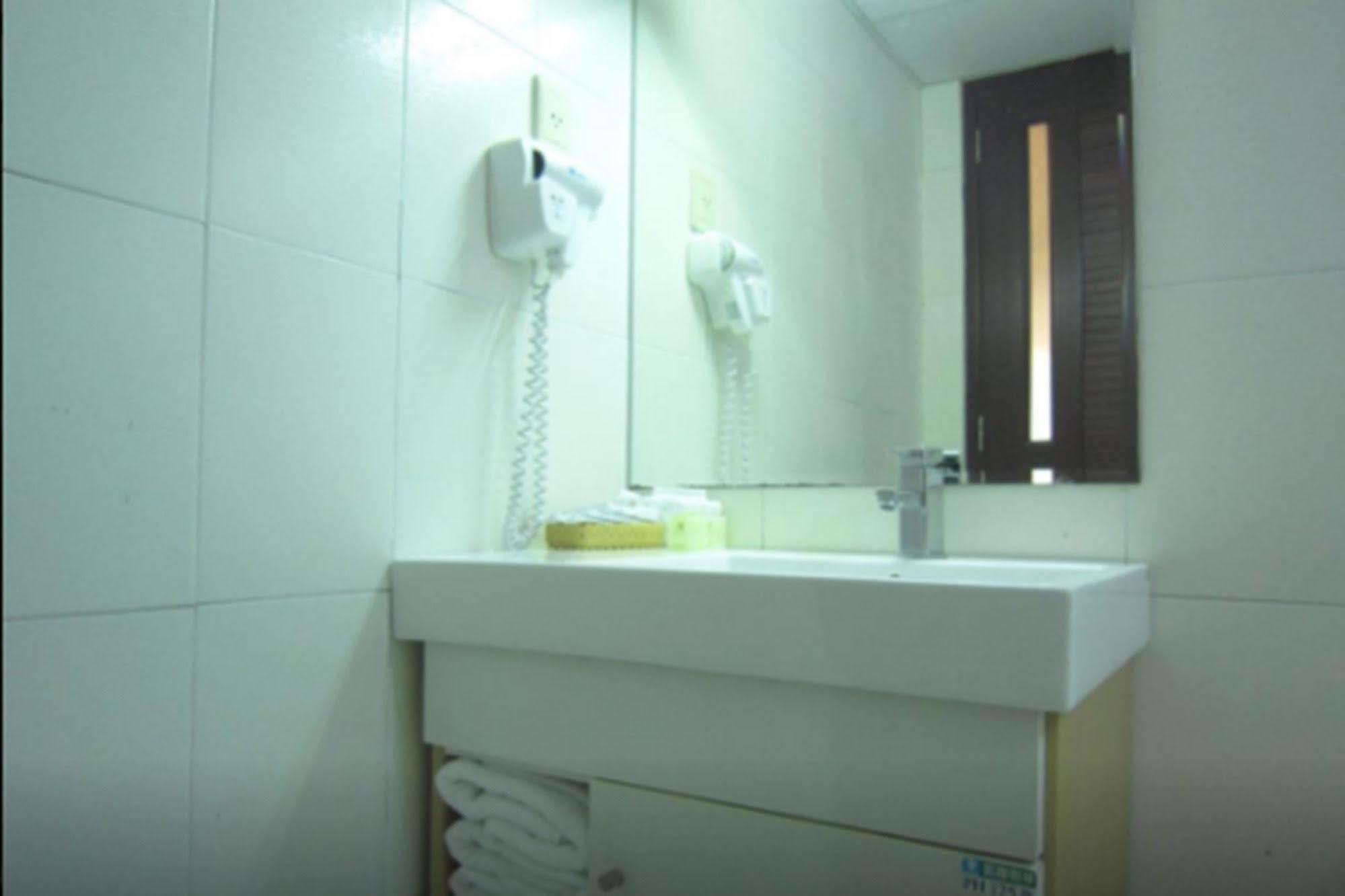 Song Anh Hotel 1 Ho Chi Minh City Exterior photo